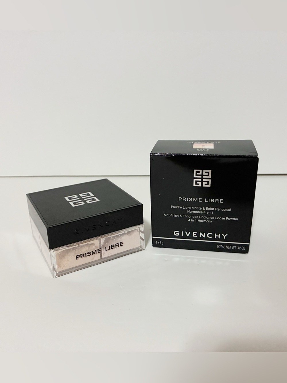- 🌸New Givenchy Prisme Libre Loose Powder 4in1 shade 3 Voile Rose